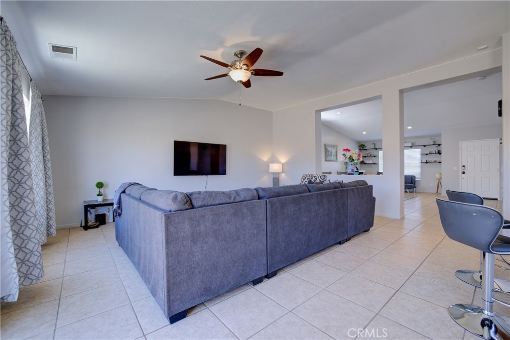 MLS #OC25129680 image #11