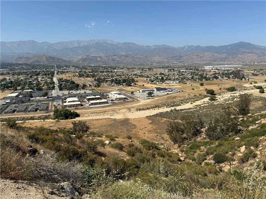 MLS #OC25130916 image #15