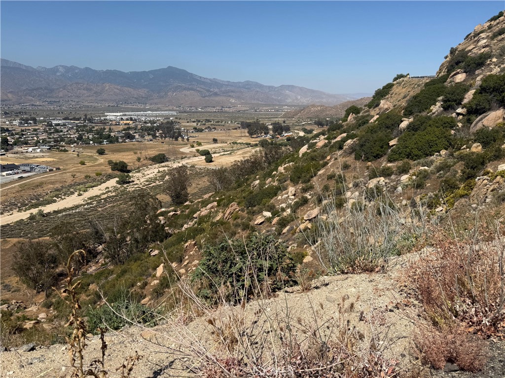 MLS #OC25130916 image #22