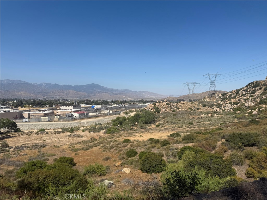 MLS #OC25130916 image #27