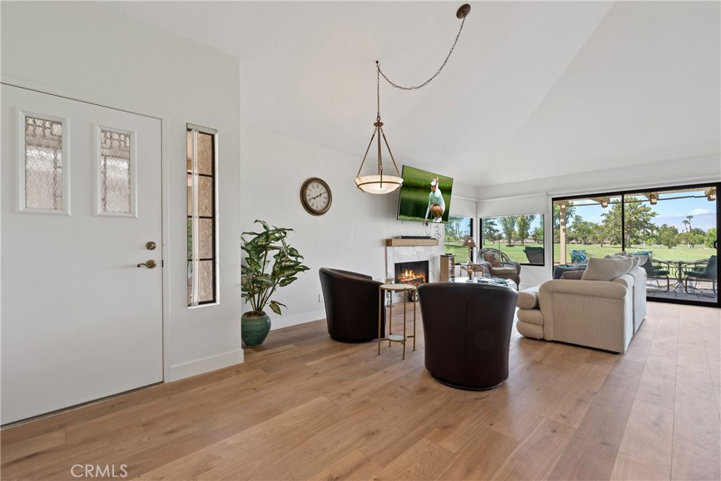 MLS #OC25132589 image #5