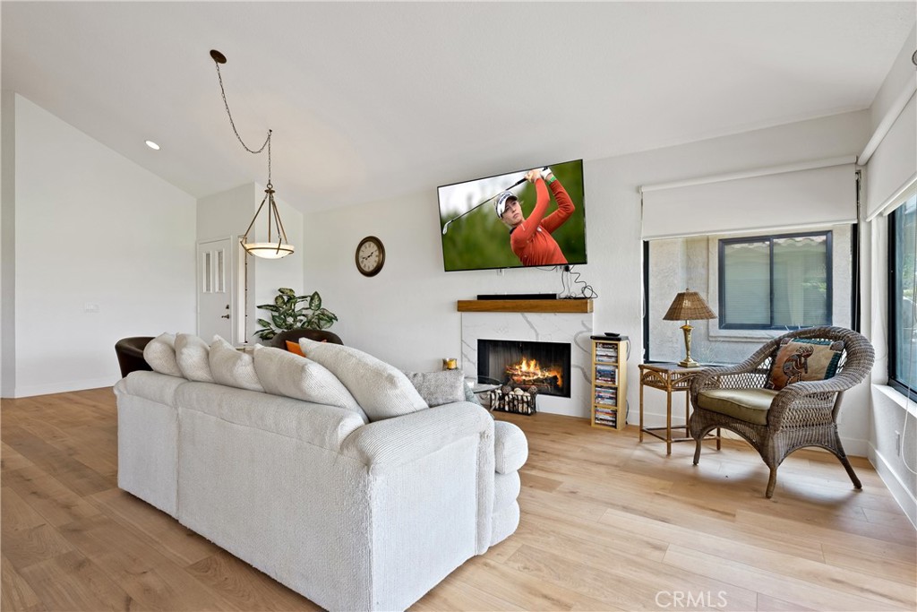 MLS #OC25132589 image #8