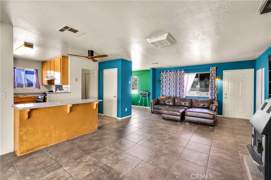 MLS #OC25140909 image #18