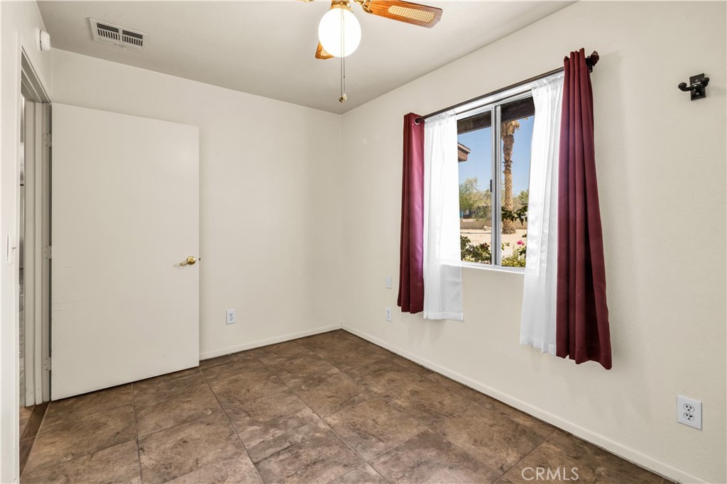 MLS #OC25140909 image #31