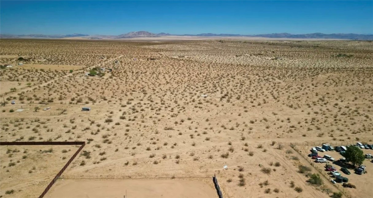 MLS #OC25142642 image #10