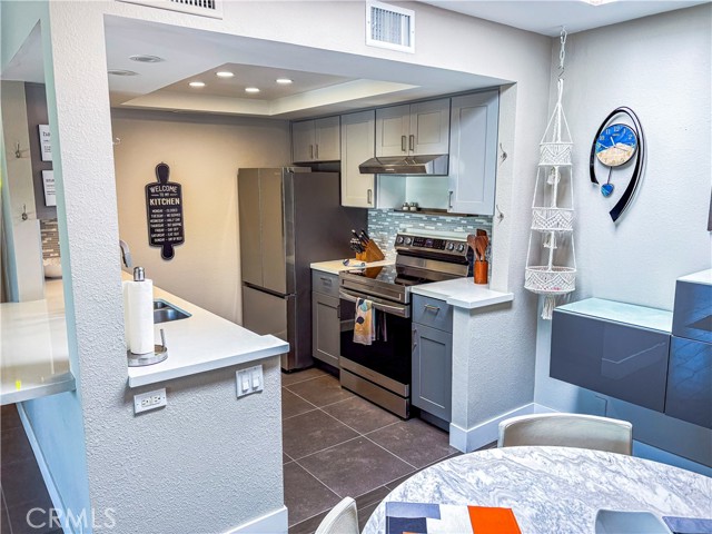 MLS #OC25148894 image #14