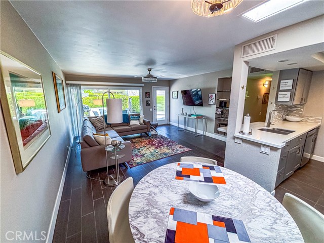 MLS #OC25148894 image #15