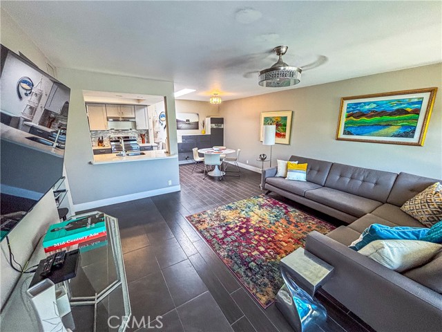 MLS #OC25148894 image #8