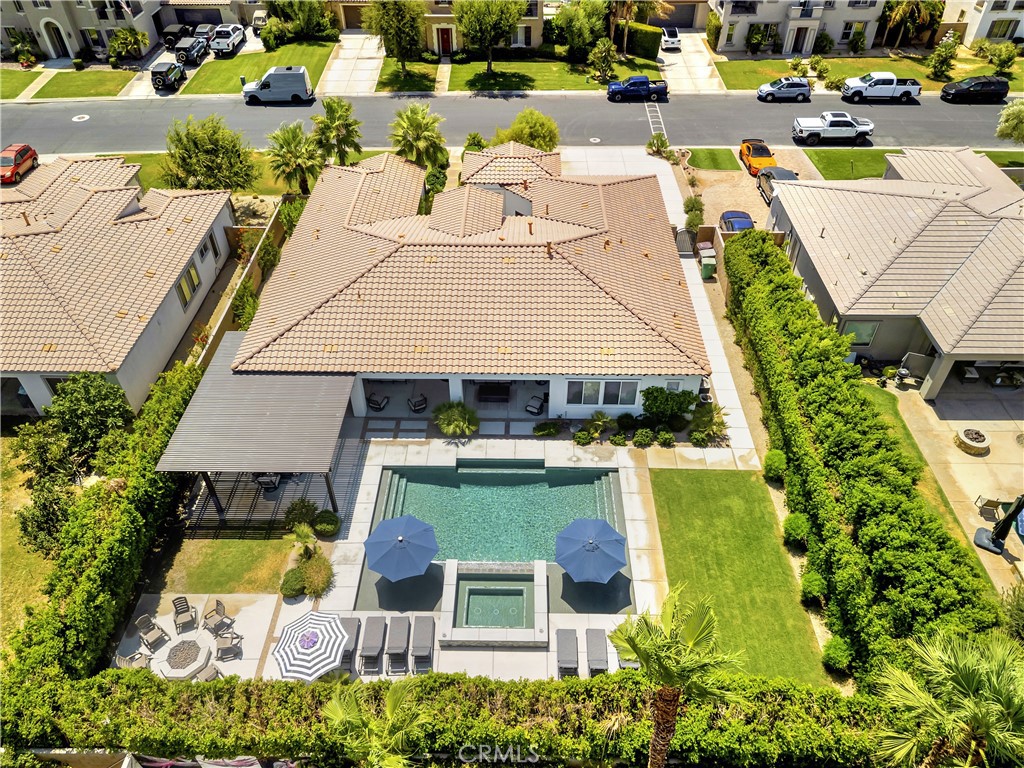 MLS #OC25150881 image #1