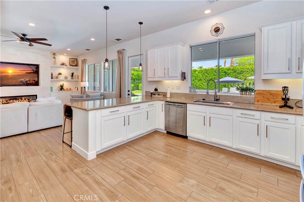 MLS #OC25150881 image #16