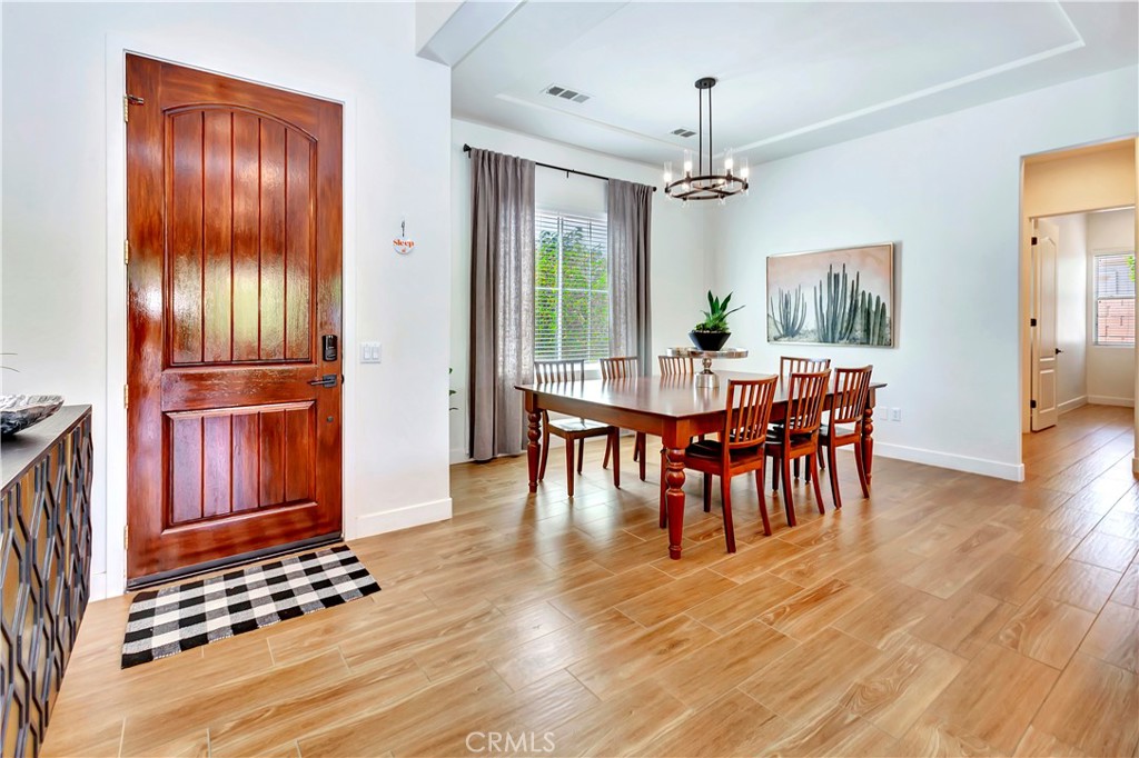 MLS #OC25150881 image #6