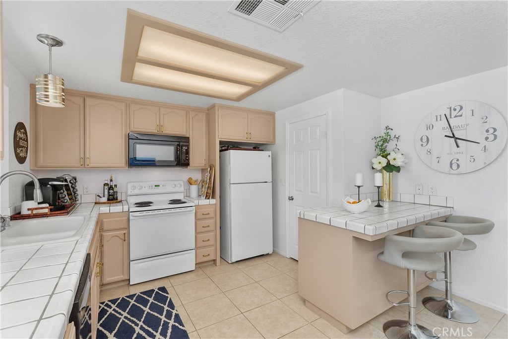 MLS #OC25151770 image #10