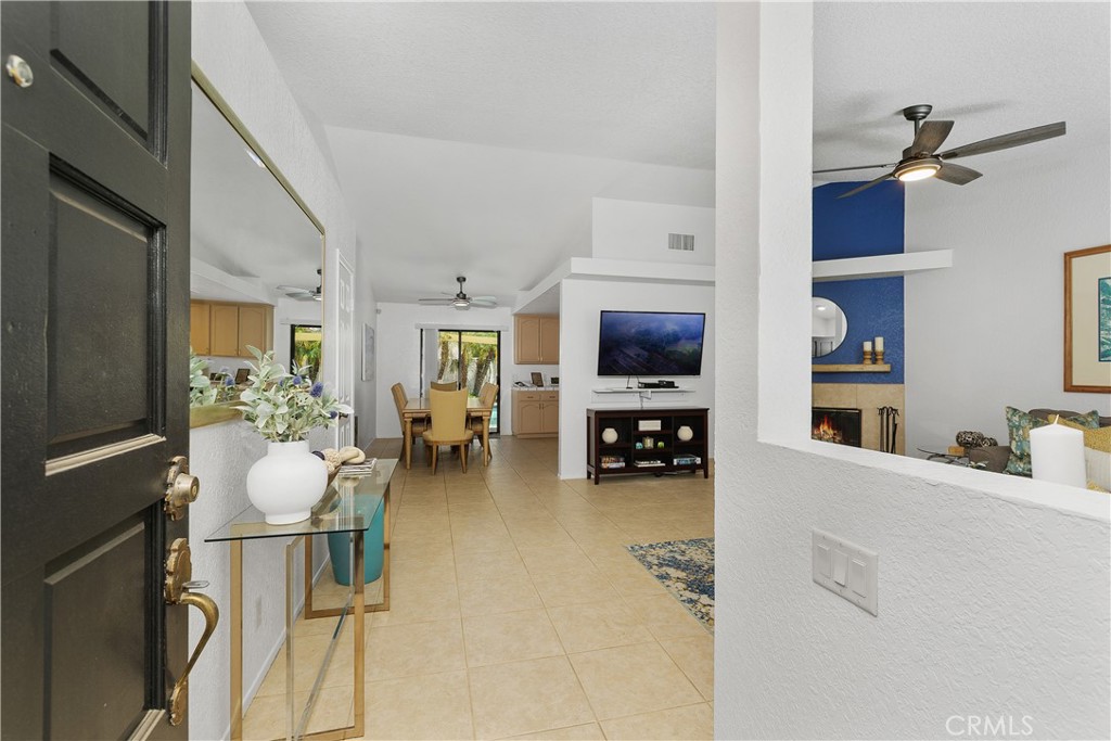 MLS #OC25151770 image #3