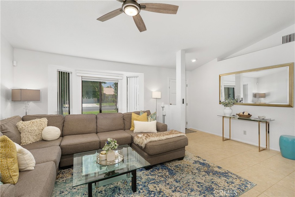 MLS #OC25151770 image #4