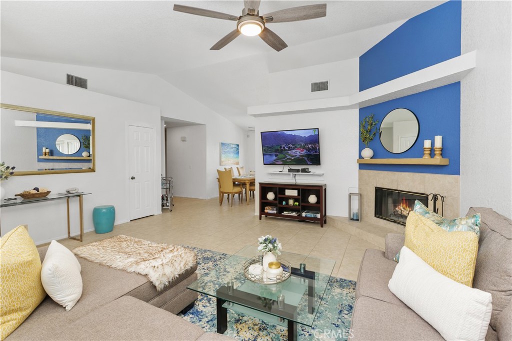 MLS #OC25151770 image #6