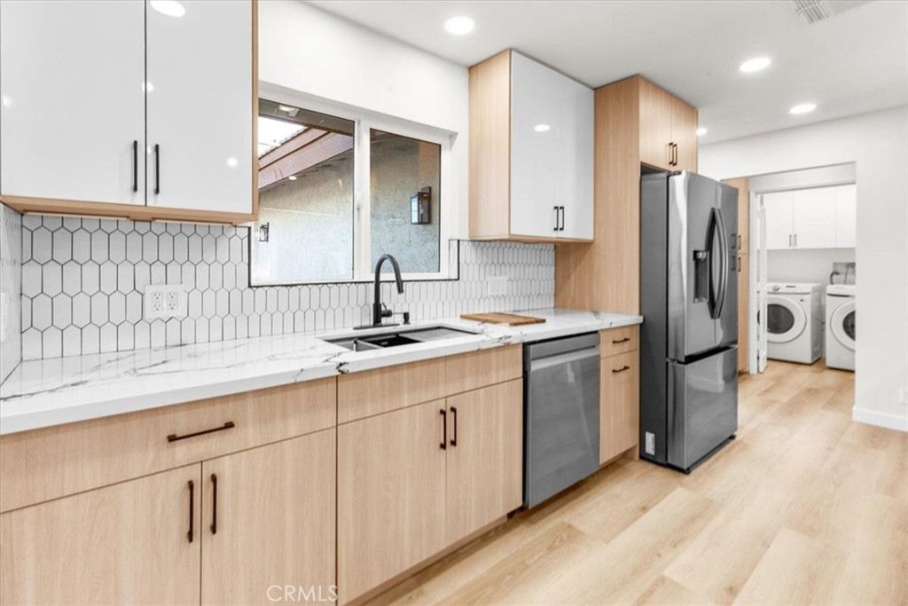 MLS #OC25151818 image #12