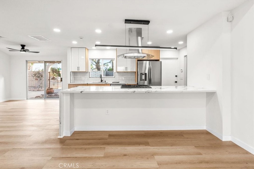 MLS #OC25151818 image #15