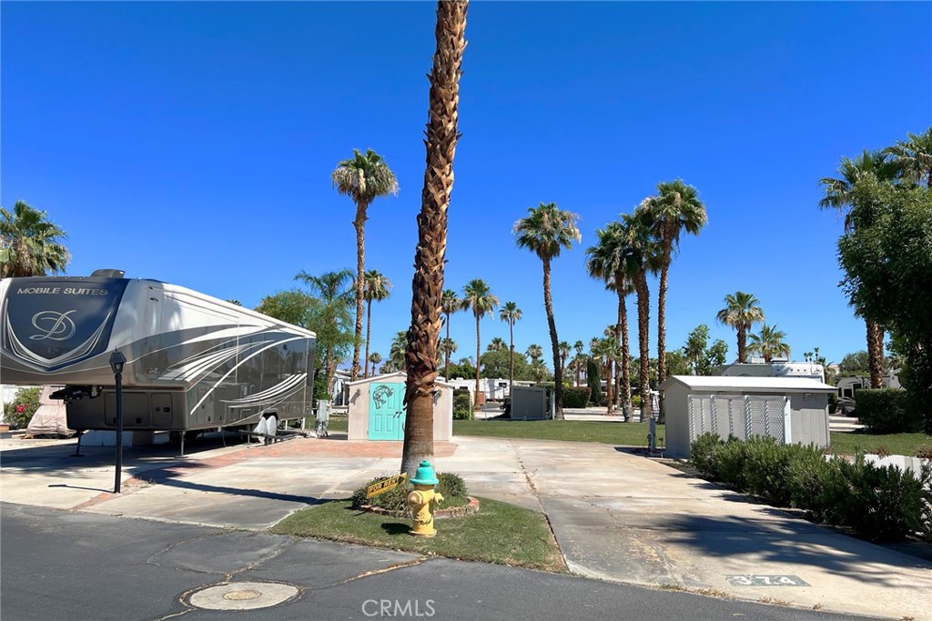 MLS #OC25152165 image #0