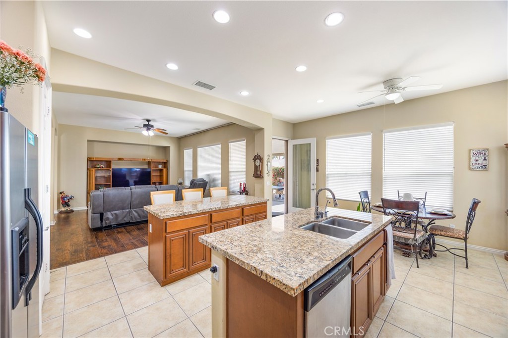 MLS #OC25154482 image #2