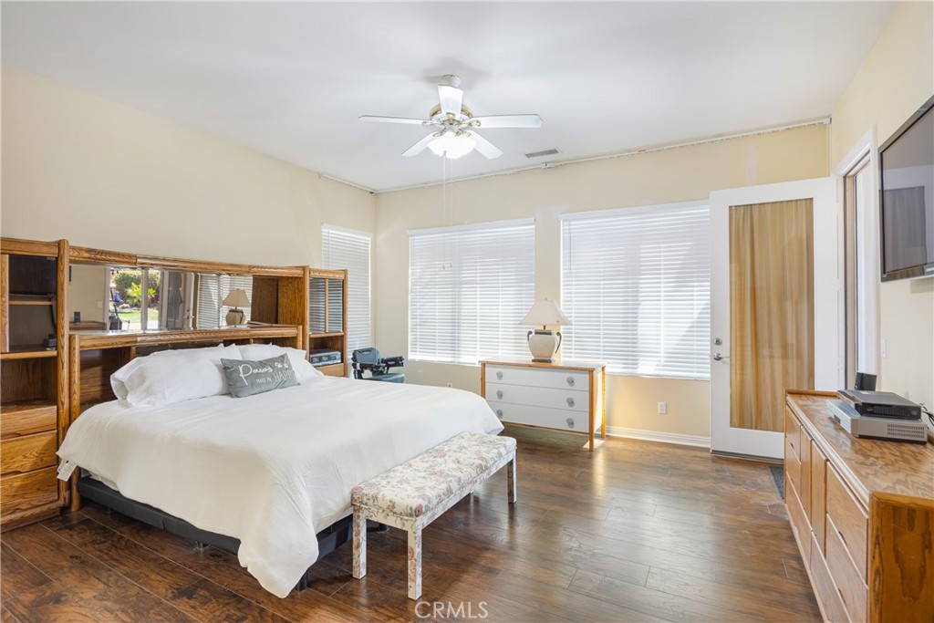 MLS #OC25154482 image #8