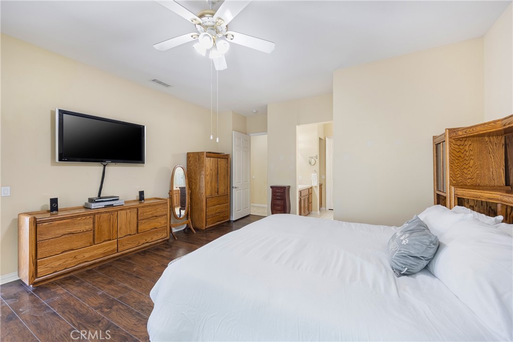 MLS #OC25154482 image #9