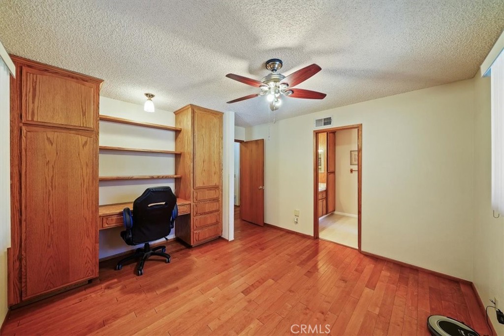 MLS #OC25156677 image #47