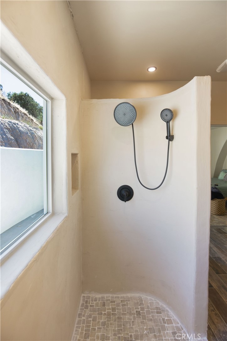 MLS #OC25163713 image #17