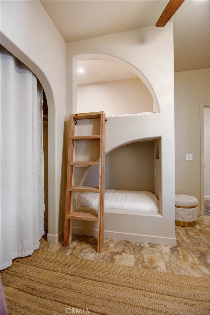 MLS #OC25163713 image #23