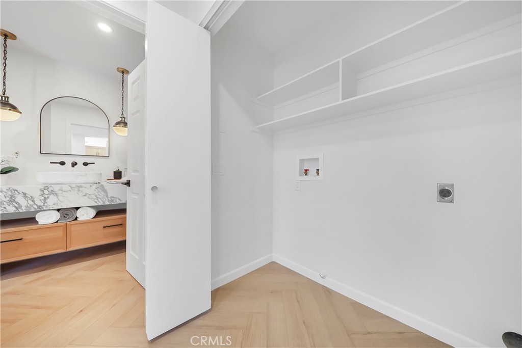 MLS #OC25168664 image #24