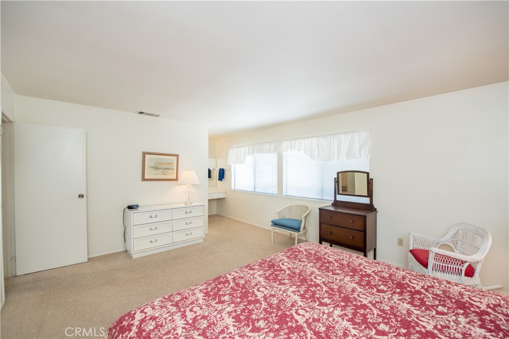 MLS #OC25178472 image #19