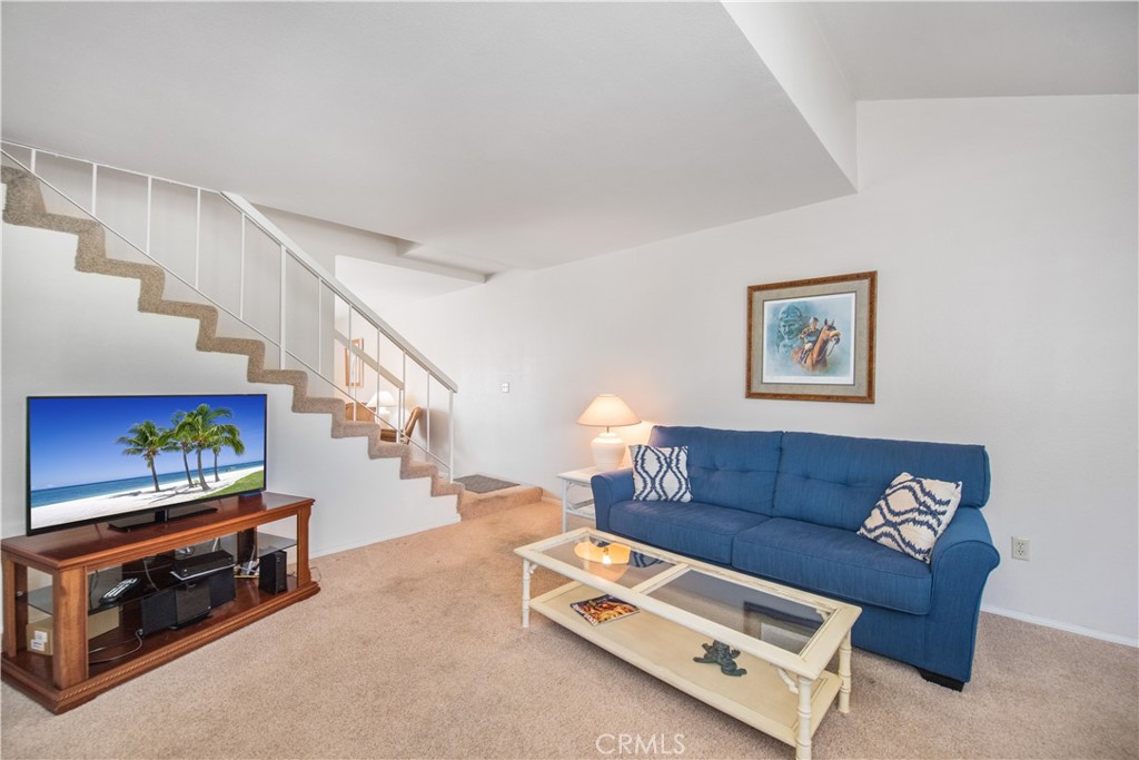 MLS #OC25178472 image #3