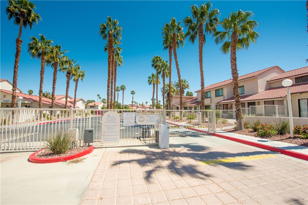 MLS #OC25178472 image #39