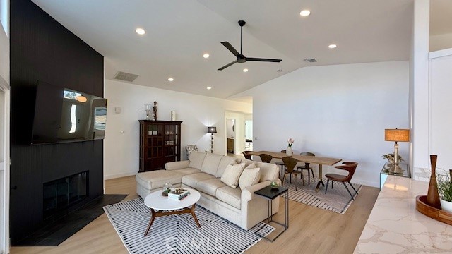 MLS #OC25180505 image #14