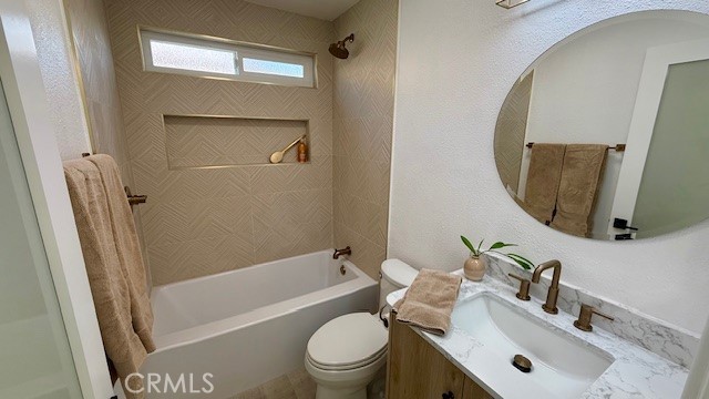 MLS #OC25180505 image #26