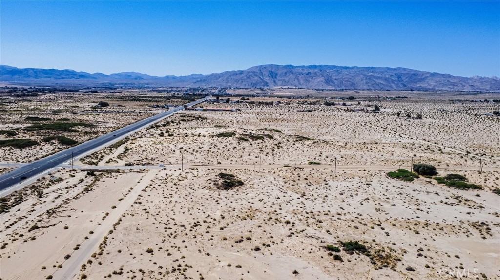 MLS #OC25181051 image #23