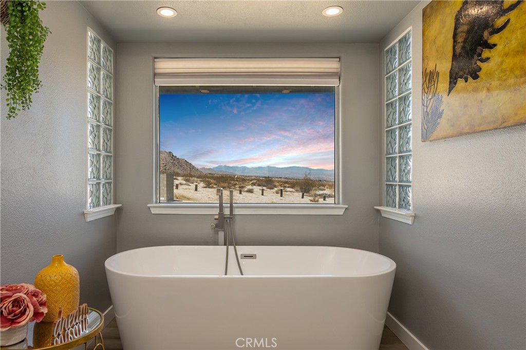 MLS #OC25181160 image #23