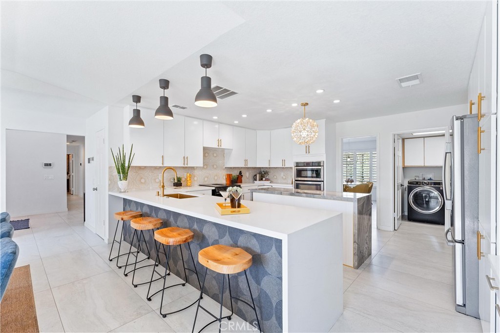 MLS #OC25182081 image #14