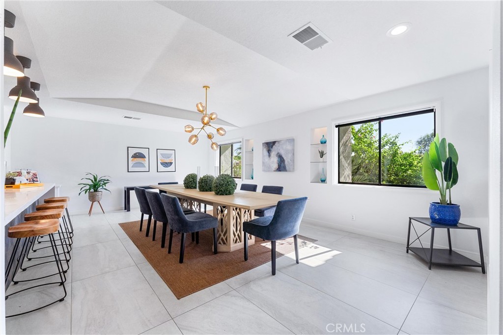 MLS #OC25182081 image #16