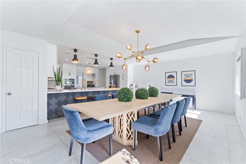 MLS #OC25182081 image #17