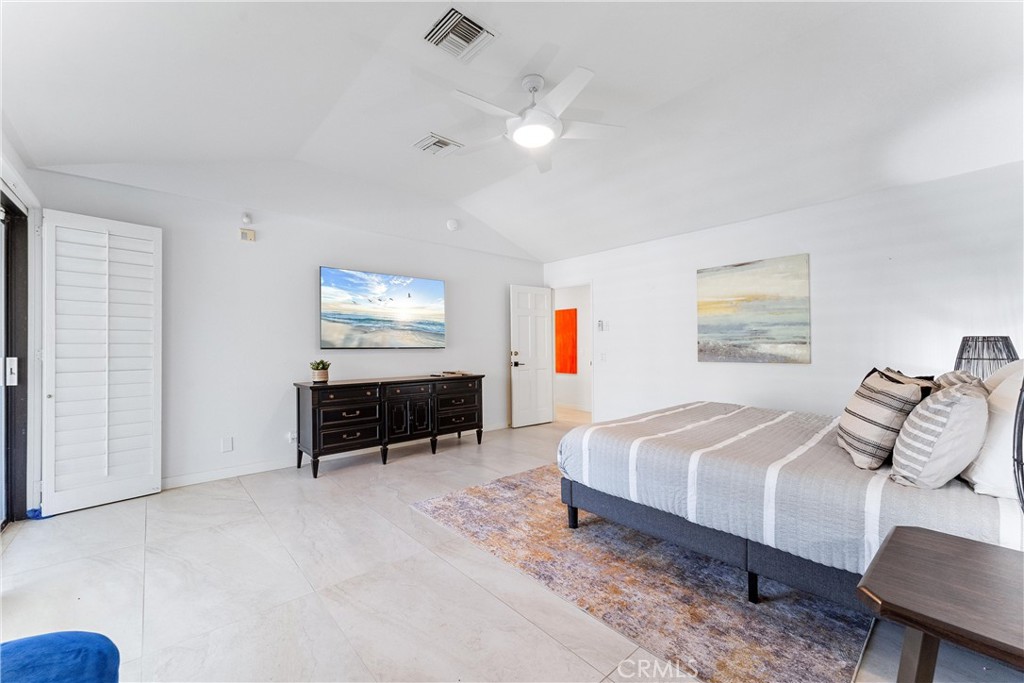 MLS #OC25182081 image #20