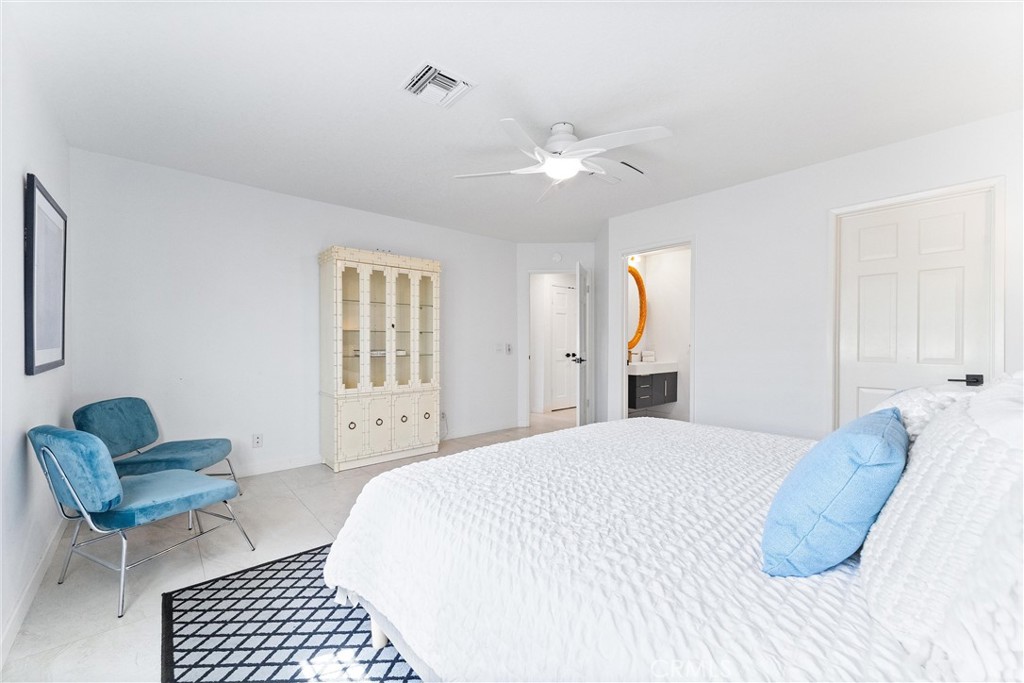 MLS #OC25182081 image #29