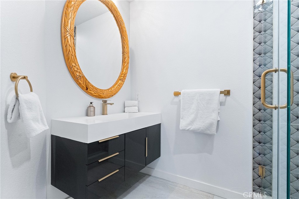 MLS #OC25182081 image #30