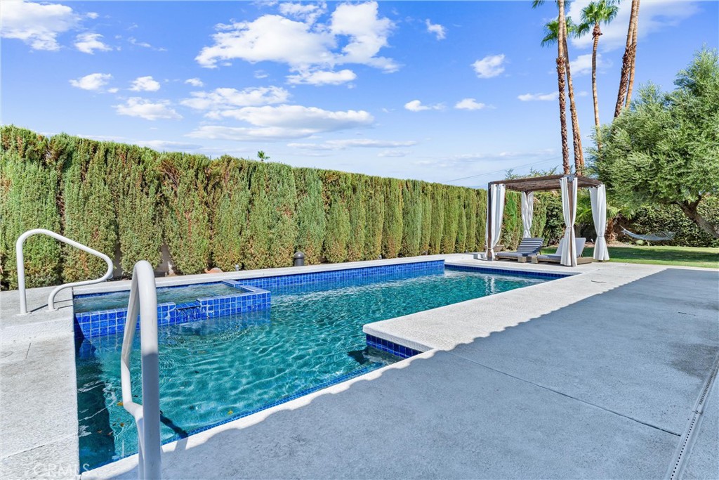 MLS #OC25182081 image #37