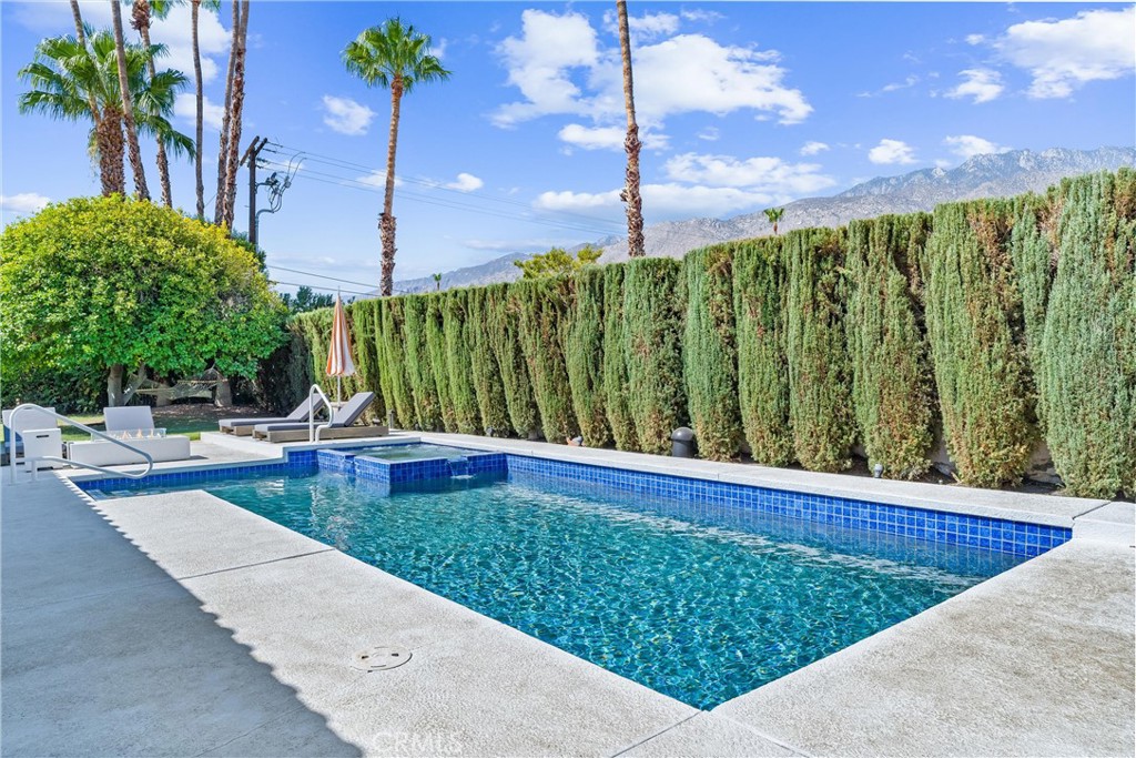 MLS #OC25182081 image #43