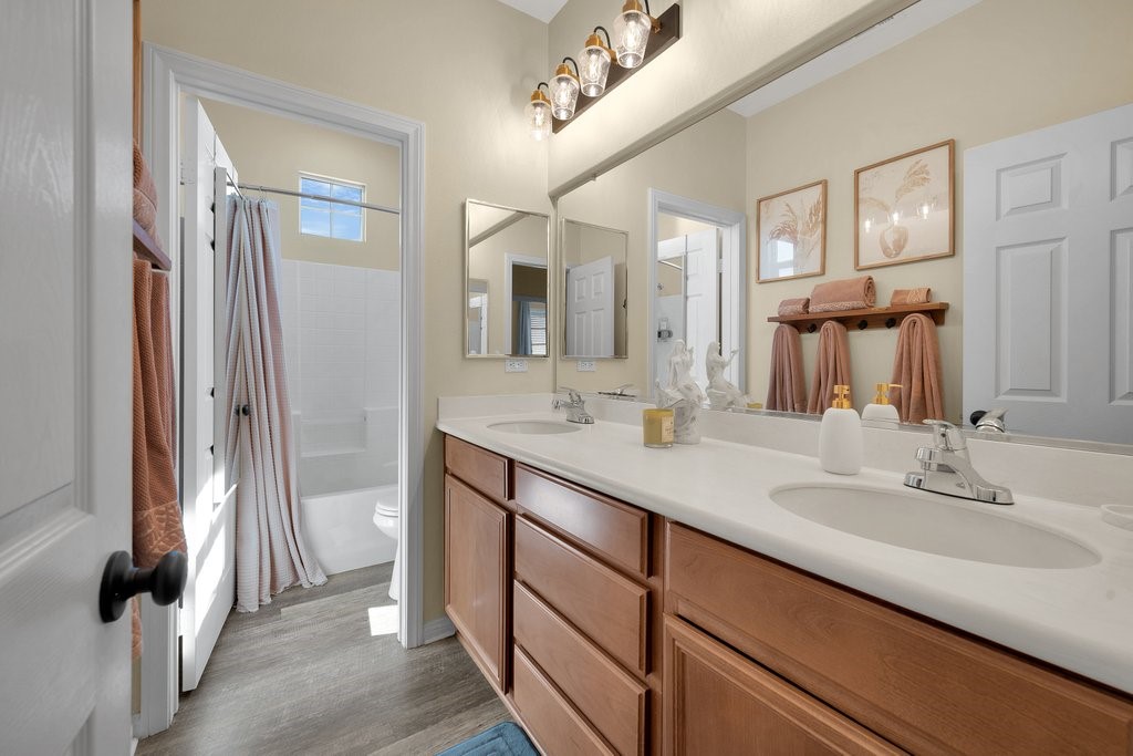 MLS #OC25183312 image #5