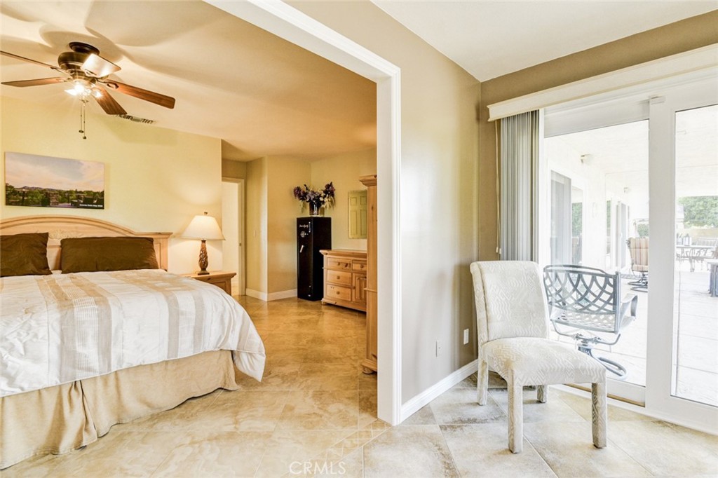 MLS #OC25184168 image #15