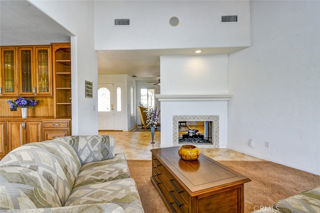 MLS #OC25184168 image #27