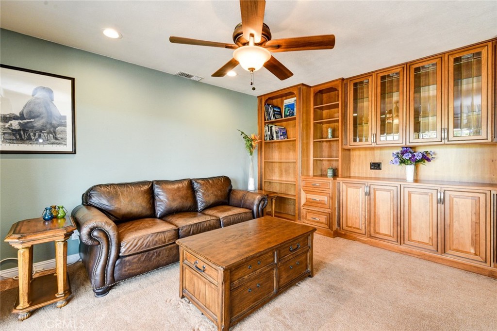 MLS #OC25184168 image #31