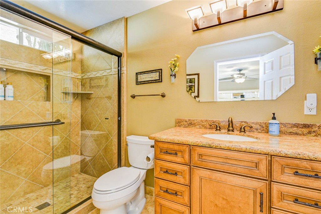 MLS #OC25184168 image #32