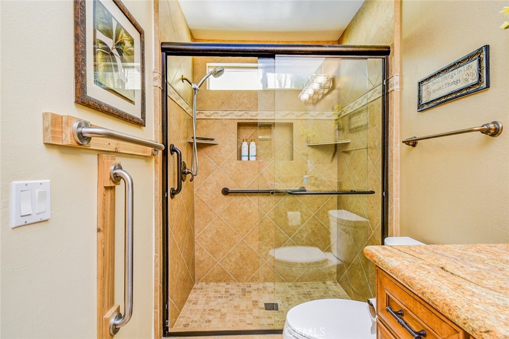 MLS #OC25184168 image #33